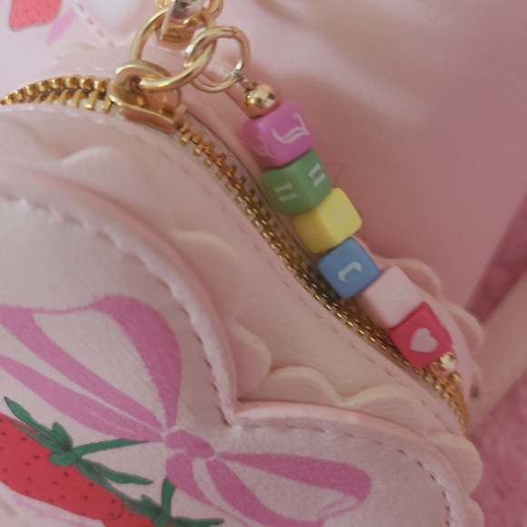 Juicy Couture Bag 🍓 - Picture 3 of 5